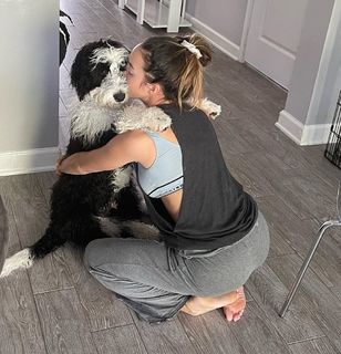Chelsea Green feet photo thumbnail