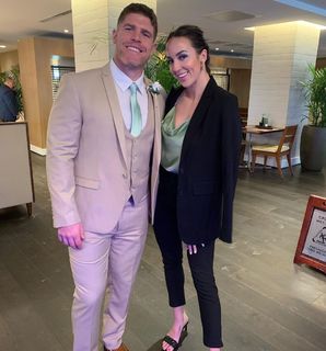 Chelsea Green feet photo thumbnail