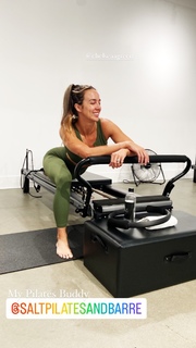 Chelsea Green feet photo thumbnail