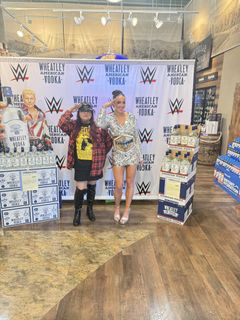 Chelsea Green feet photo thumbnail