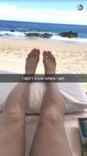 Chelsea Handler feet photo thumbnail