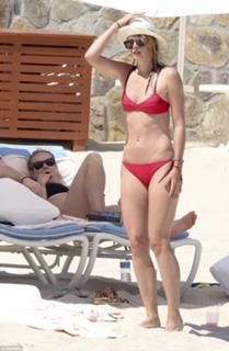 Chelsea Handler feet photo thumbnail