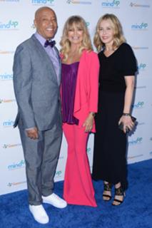 Chelsea Handler feet photo thumbnail