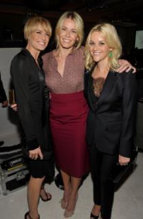 Chelsea Handler feet photo thumbnail