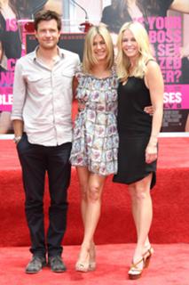 Chelsea Handler feet photo thumbnail