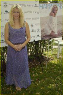 Chelsea Handler feet photo thumbnail
