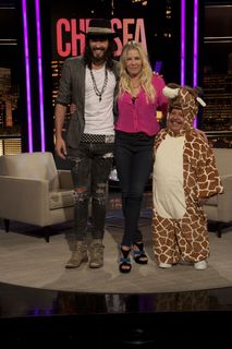 Chelsea Handler feet photo thumbnail
