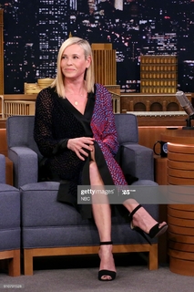 Chelsea Handler feet photo thumbnail