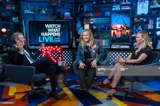 Chelsea Handler feet photo thumbnail