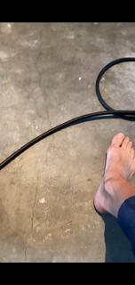 Chelsea Handler feet photo thumbnail
