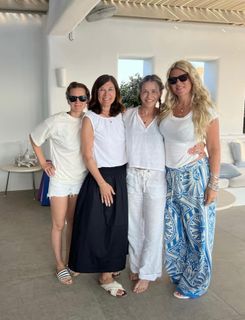 Chelsea Handler feet photo thumbnail