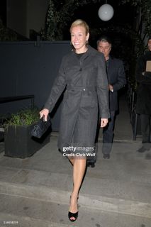 Chelsea Handler feet photo 5