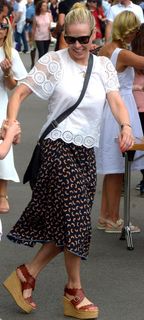 Chelsea Handler feet photo 1