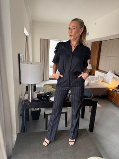 Chelsea Handler feet photo 5