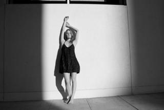 Chelsea Hobbs feet photo 7