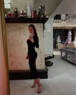 Chelsea Hobbs feet photo 17