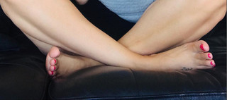 Chelsea Hobbs feet photo 11