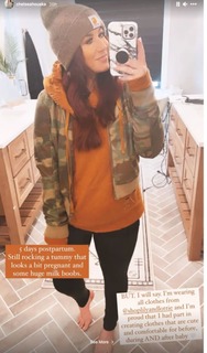 Chelsea Houska feet photo 8
