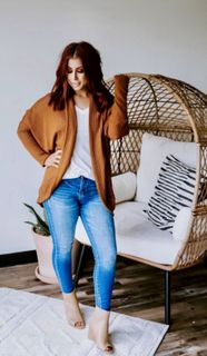 Chelsea Houska feet photo 5