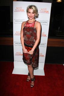 Chelsea Kane feet photo thumbnail