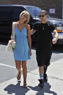 Chelsea Kane feet photo thumbnail