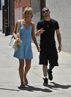 Chelsea Kane feet photo thumbnail