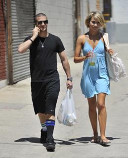 Chelsea Kane feet photo thumbnail