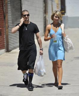 Chelsea Kane feet photo thumbnail