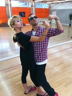 Chelsea Kane feet photo thumbnail