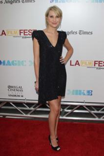 Chelsea Kane feet photo thumbnail