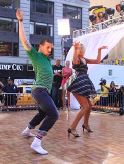 Chelsea Kane feet photo thumbnail