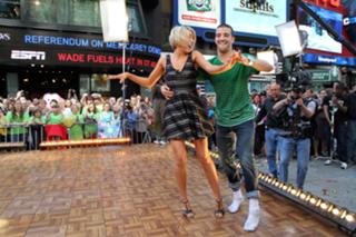 Chelsea Kane feet photo thumbnail