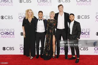 Chelsea Kane feet photo thumbnail