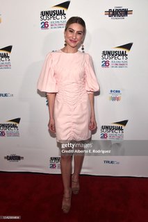 Chelsea Kane feet photo thumbnail