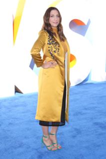 Chelsea Peretti feet photo thumbnail