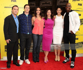 Chelsea Peretti feet photo thumbnail