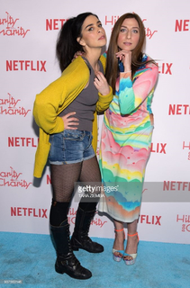 Chelsea Peretti feet photo thumbnail