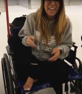 Chelsie Hill feet photo 1