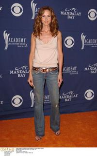 Chely Wright feet photo 2