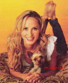 Chely Wright feet photo 9