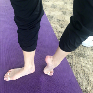 Chen Jin feet photo 6