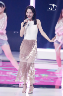 Chen Jin feet photo 2