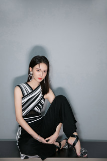 Chen Jin feet photo 7