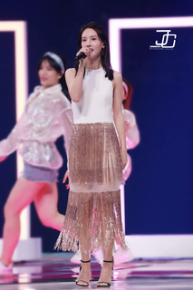 Chen Jin feet photo 13