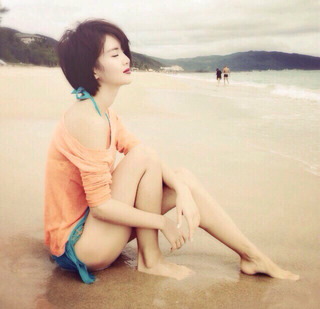 Chen Jin feet photo 1