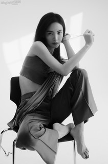 Chen Jin feet photo 3