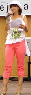 Chenoa feet photo 3