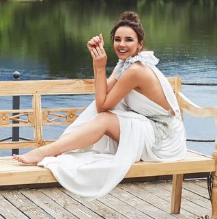 Chenoa feet photo 8