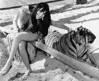 Cher feet photo thumbnail