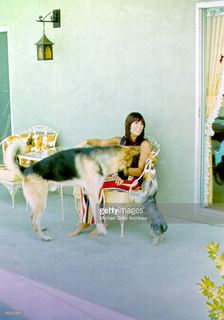 Cher feet photo thumbnail
